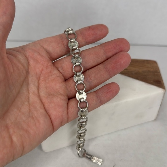 Sarah Coventry Silver Tone Floral Chain Bracelet - Picture 5 of 6